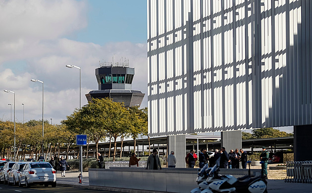 Zátah na letišti ve španělské Murcii. Podezřelý z vraždy Čecha chtěl zmizet