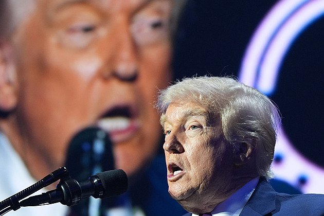 Existují mimozemšťané? Trumpova vláda objevila „zajímavé“ dokumenty