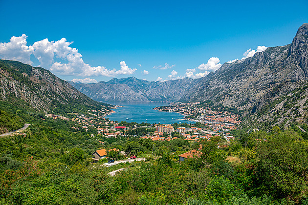 Jadranský fjord, který není fjordem. Vydejte se prozkoumat boku Kotorskou