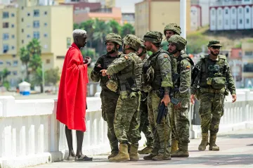 Šéf španělské policie popřel zprávu, že by za migrační vlnou v Ceutě bylo Maroko