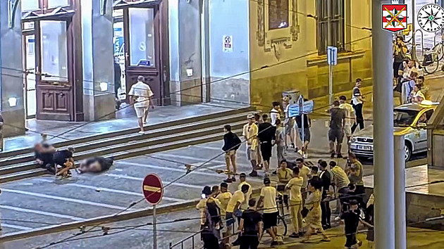 Brutální bitka na nádraží v Brně. Útočníci napadli ostrahu, policie hledá svědky