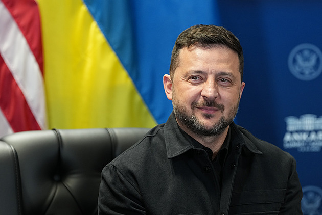 Zelenskyj vyzývá USA k zavedení tvrdých sankcí proti Rusku. Nechápe, proč se čeká
