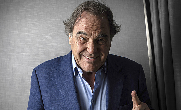 Obdivoval Castra, zpovídal Putina a hlavně natočil Četu. Oliver Stone osmdesátiletý