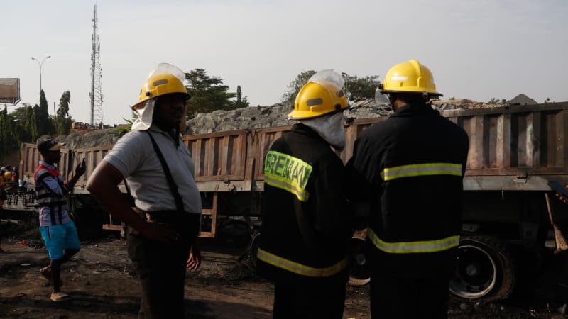 Zoufale se sápali po vzduchu. V přeplněné nigerijské věznici se udusilo 37 lidí