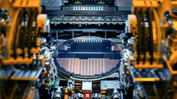 Další velký skok ve výkonu čipů: TSMC už spustilo první pilotní výrobu s novým 1,4nm procesem