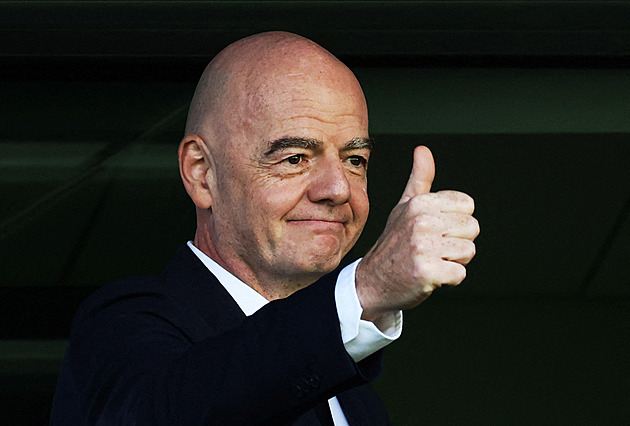 Infantino podpoří vyplacení bonusu za MS federacím, požaduje ale transparentnost