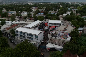 Po útocích gangů na Haiti zemřelo nejméně jedenáct lidí