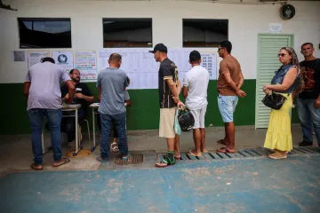 Bolsonaro a Lula se utkají ve druhém kole brazilských prezidentských voleb