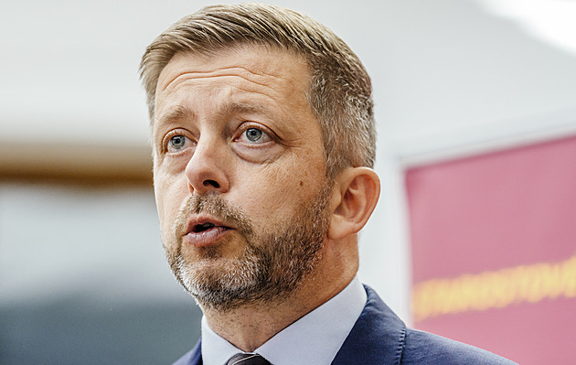 Čeští politici většinově odsoudili Trumpovu dohodu s Ruskem. SPD ji chápe