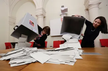 Sečtena je třetina okrsků. Přicházejí první výsledky z krajských měst