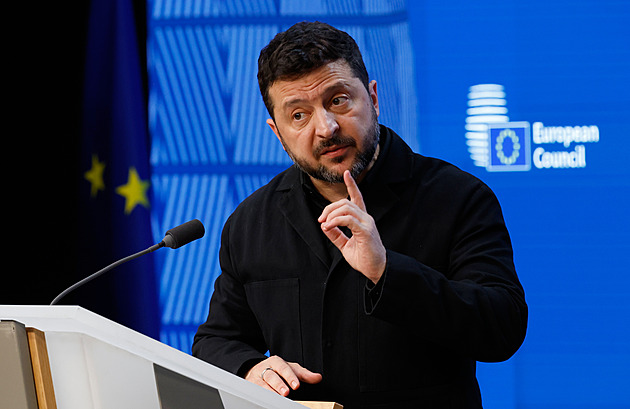 Putinovi území nestačí, chce nás zničit, řekl Zelenskyj. Starlink není plně funkční