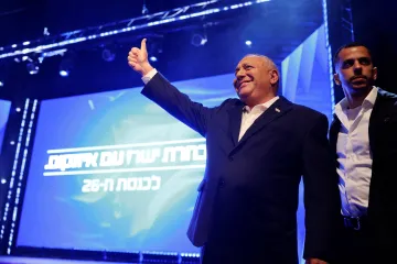 Za týden budou Izraelci volit parlament. Netanjahua může nahradit Eisenkot